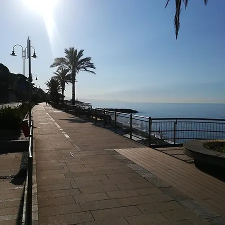 San Lorenzo מלון